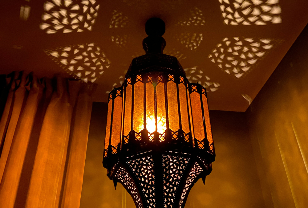 Shirodhara: il rituale ayurvedico che calma la mente e riequilibra il sistema nervoso